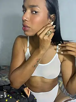 FlorSalvaje  online show from August 2026 01:04:02 AM