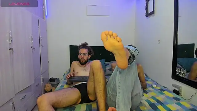 Snapshot of Jean_And_PaulXL chatting on March 2026 09:43:01 PM Jean And PaulXL online show from March 2026 09:43:01 PM