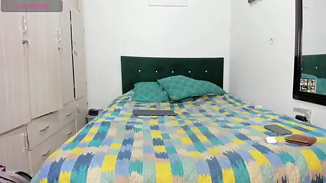 Snapshot of Jean_And_PaulXL chatting on March 2026 10:53:01 PM Jean And PaulXL online show from March 2026 10:53:01 PM