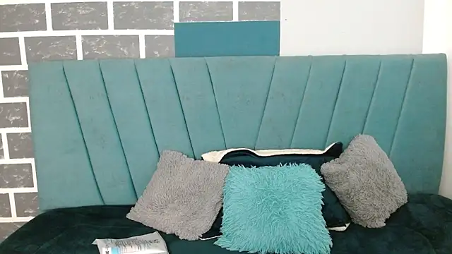 Snapshot of Sweet_kitty_05 chatting on March 2026 10:57:02 PM Sweet kitty 05 online show from March 2026 10:57:02 PM