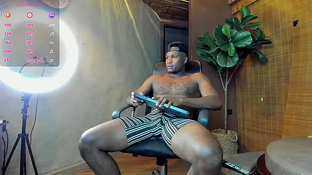 Snapshot of DarianWill18 chatting on March 2026 03:12:01 AM DarianWill18 online show from March 2026 03:12:01 AM