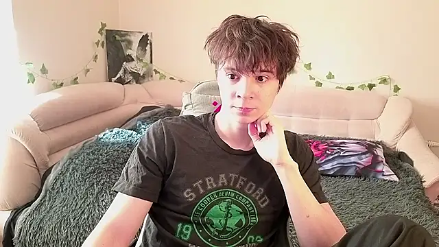 Snapshot of AnthonyCuutie chatting on March 2026 07:45:02 AM AnthonyCuutie online show from March 2026 07:45:02 AM