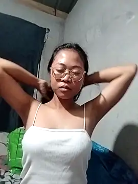 Snapshot of angelpinay44 chatting on April 2026 04:56:02 PM angelpinay44 online show from April 2026 04:56:02 PM