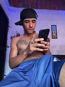 Snapshot of billi_adamzz chatting on April 2026 10:37:01 PM billi adamzz online show from April 2026 10:37:01 PM