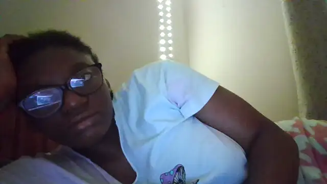 Snapshot of SexyGemBeauty chatting on June 2026 01:59:02 AM SexyGemBeauty online show from June 2026 01:59:02 AM
