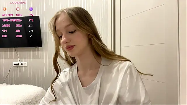 Snapshot of Anika_Socutehe chatting on May 2026 09:10:02 PM Anika Socutehe online show from May 2026 09:10:02 PM