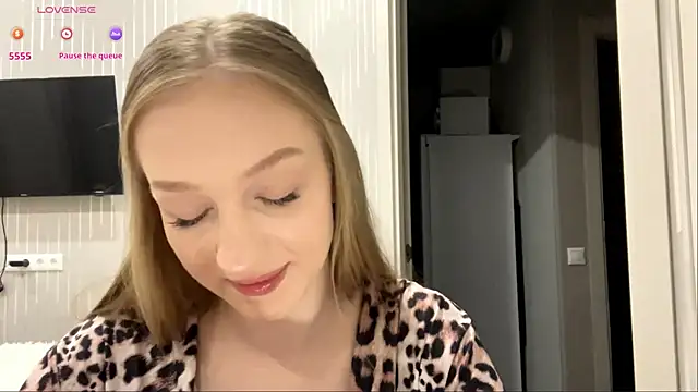 Snapshot of Anika_Socutehe chatting on May 2026 09:20:02 PM Anika Socutehe online show from May 2026 09:20:02 PM