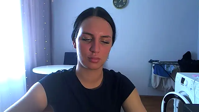 imvika online show from April 2026 03:52:01 AM