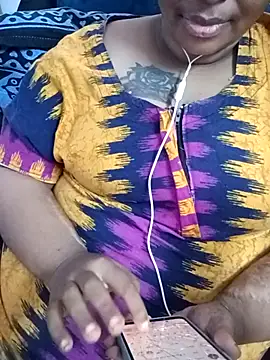 Snapshot of deepika-mallus chatting on June 2026 08:08:02 AM deepika-mallus online show from June 2026 08:08:02 AM