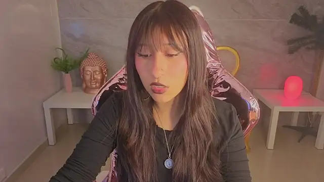 Snapshot of moraa_s chatting on March 2026 03:01:02 AM moraa s online show from March 2026 03:01:02 AM