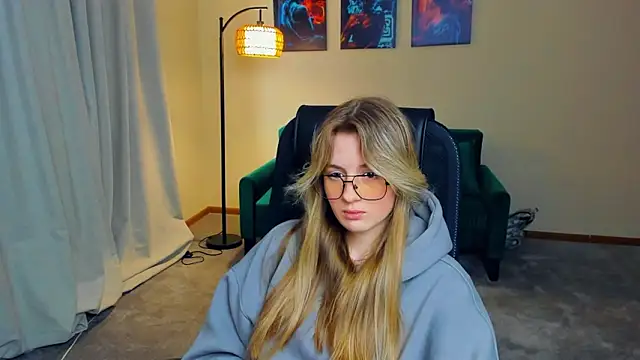 Snapshot of DortheaHupy chatting on February 2026 07:09:02 AM DortheaHupy online show from February 2026 07:09:02 AM