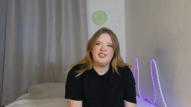 Kris Big Ass online show from April 2026 12:28:01 PM