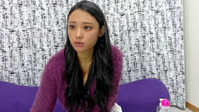 Snapshot of Rielu_xoxo chatting on April 2026 11:40:01 AM Rielu xoxo online show from April 2026 11:40:01 AM
