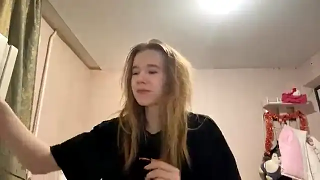 LeomaJee online show from March 2026 03:52:01 PM