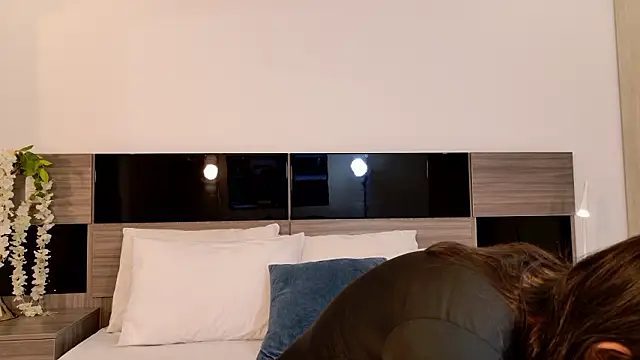 Snapshot of AleciaNoah chatting on March 2026 07:10:01 PM AleciaNoah online show from March 2026 07:10:01 PM