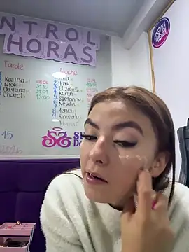   Nahomy online show from March 2026 11:57:01 AM