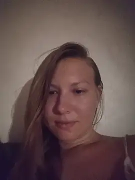 August Shine online show from June 2026 06:17:02 PM