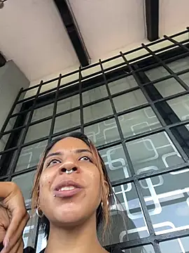 Snapshot of VioletaHills_ chatting on May 2026 12:33:01 PM VioletaHills online show from May 2026 12:33:01 PM