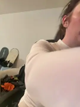 Snapshot of Maddie666 chatting on March 2026 04:14:02 AM Maddie666 online show from March 2026 04:14:02 AM