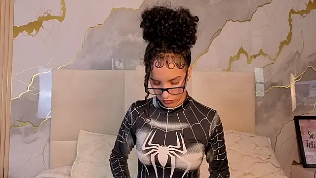 ElizabethSwift online show from March 2026 08:26:02 PM