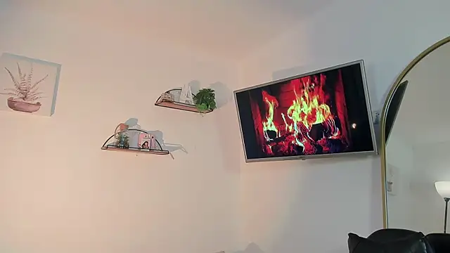 Snapshot of AlaiaRogers chatting on May 2026 10:45:01 AM AlaiaRogers online show from May 2026 10:45:01 AM