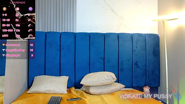 TONINAHAZE CR online show from March 2026 05:08:02 AM