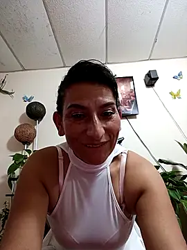 Lucia Rios online show from April 2026 12:15:01 AM