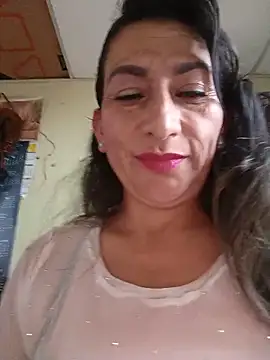 Lucia Rios online show from June 2026 10:40:02 PM