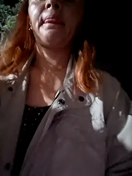 Snapshot of andruscatrina chatting on March 2026 03:23:02 AM andruscatrina online show from March 2026 03:23:02 AM