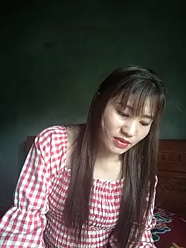 Snapshot of Lilinn_ chatting on March 2026 04:08:01 AM Lilinn online show from March 2026 04:08:01 AM