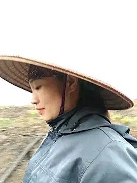 Snapshot of Lilinn_ chatting on March 2026 12:18:01 AM Lilinn online show from March 2026 12:18:01 AM