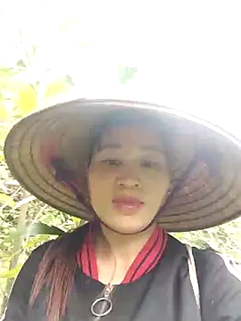 Snapshot of Lilinn_ chatting on March 2026 03:43:02 AM Lilinn online show from March 2026 03:43:02 AM