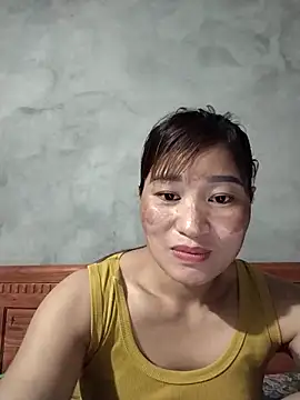 Snapshot of Lilinn_ chatting on April 2026 12:46:02 PM Lilinn online show from April 2026 12:46:02 PM