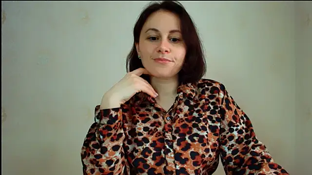 Snapshot of Inessa_beauty chatting on April 2026 09:34:01 AM Inessa beauty online show from April 2026 09:34:01 AM