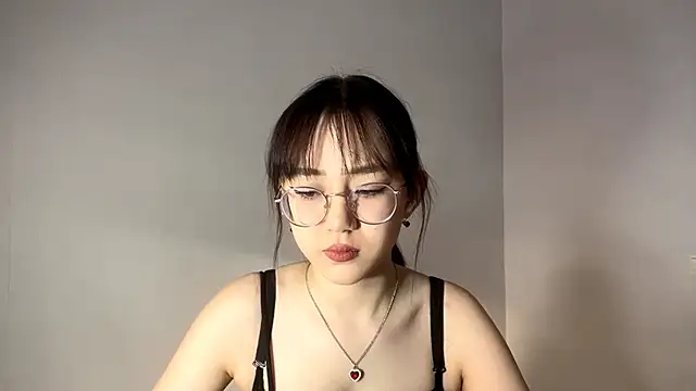 SolvedGlobe online show from March 2026 01:04:02 PM