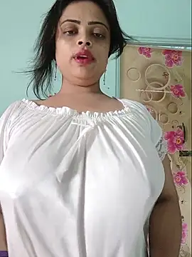 Snapshot of Beauty-3 chatting on June 2026 07:31:02 AM Beauty-3 online show from June 2026 07:31:02 AM