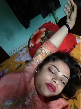 Snapshot of Beauty-3 chatting on July 2026 12:15:02 AM Beauty-3 online show from July 2026 12:15:02 AM