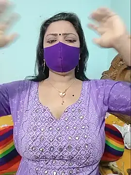 Snapshot of Beauty-3 chatting on July 2026 01:03:01 AM Beauty-3 online show from July 2026 01:03:01 AM