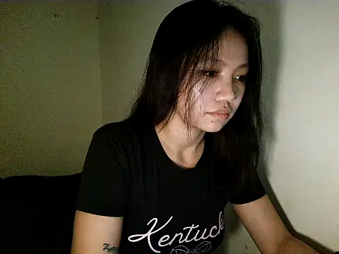 vanessallena online show from May 2026 01:41:01 PM