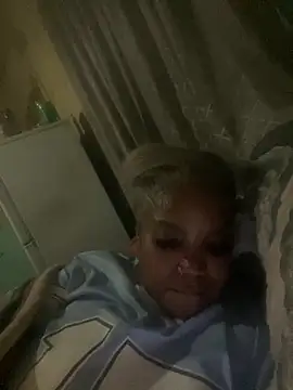 friendlybitch22 online show from August 2026 06:28:01 PM