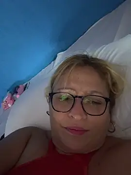 amandachuchuca online show from March 2026 01:27:01 PM