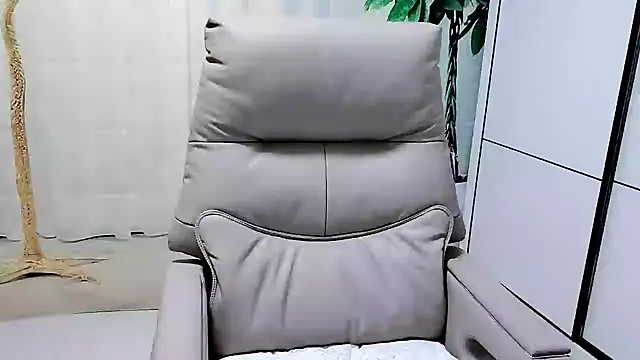 Naomi NN online show from August 2026 07:44:02 AM