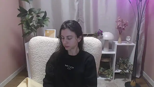 MistyBree online show from April 2026 08:04:01 AM