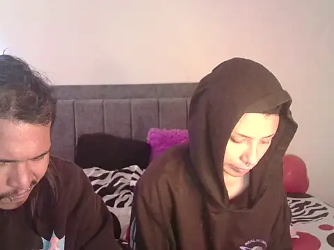 JadeYJacob online show from March 2026 06:22:01 PM