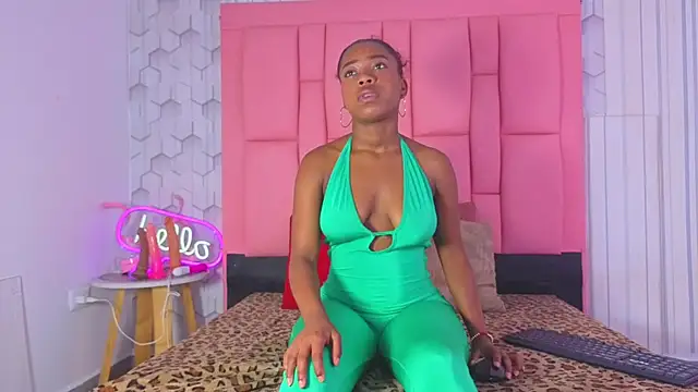 ashlleyray online show from March 2026 07:19:01 PM