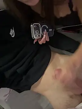 Snapshot of wayne19822 chatting on March 2026 01:51:01 AM wayne19822 online show from March 2026 01:51:01 AM