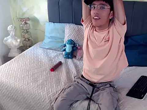 abraham xo online show from March 2026 01:28:01 PM