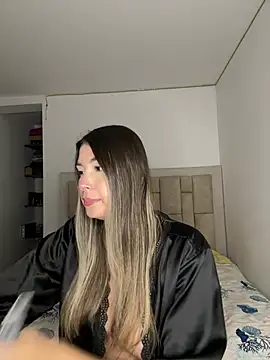 Julie Rosse online show from July 2026 04:26:01 AM