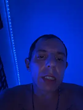 Hugo1993 online show from July 2026 03:05:02 PM