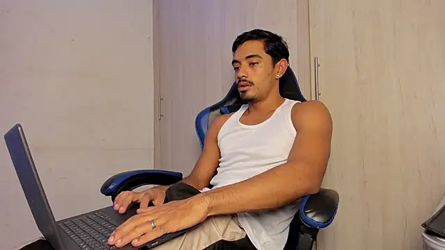 Snapshot of jossi12345j chatting on March 2026 01:58:01 PM jossi12345j online show from March 2026 01:58:01 PM